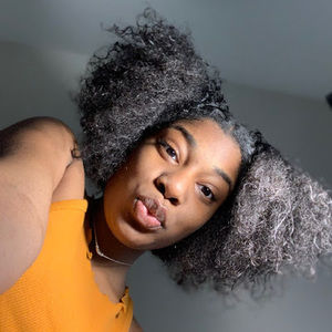 Meet your Posher, Camira